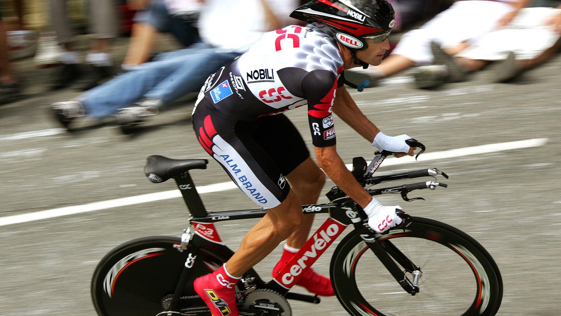 魔术加时险胜雷霆，拉文末节爆发化身关键先生