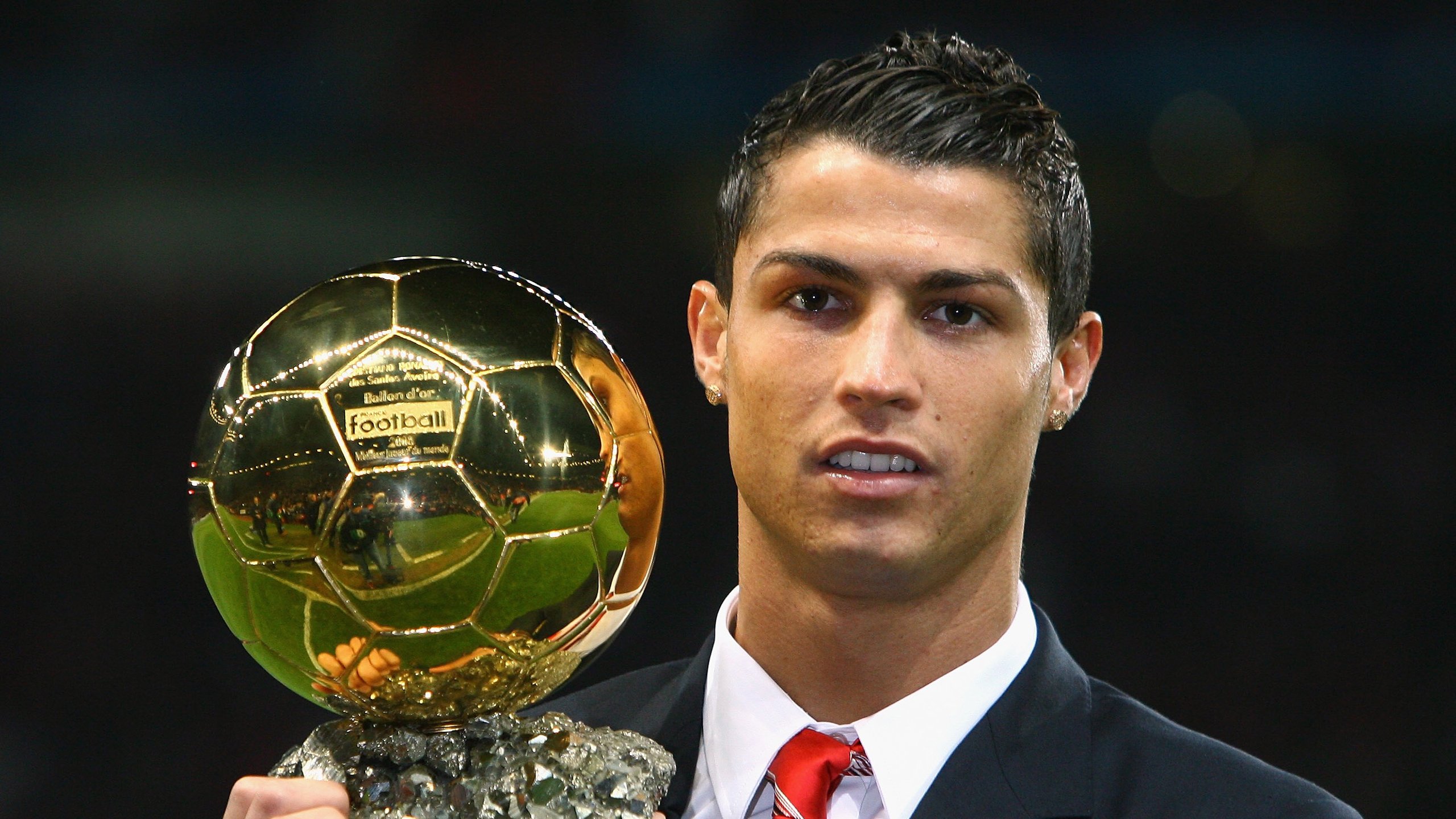 年度焦点之战,沙特完胜澳大利亚,战术革新与意志的胜利